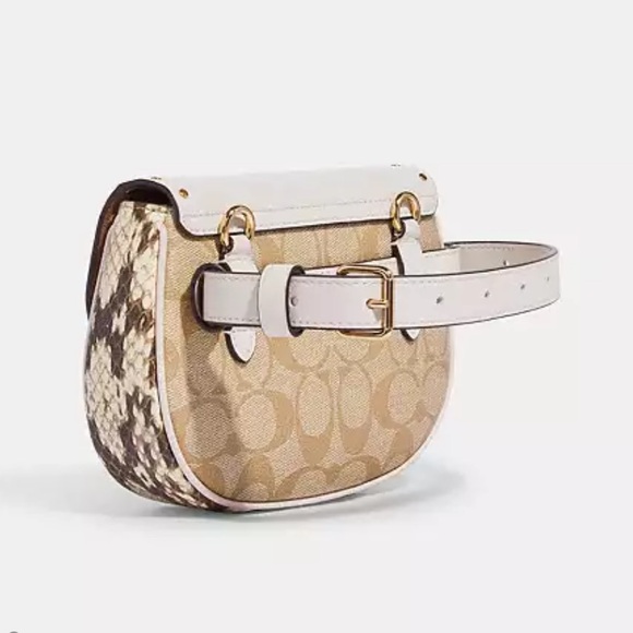 Coach Saddle Belt Bag In Signature Canvas - Picture 5 of 5